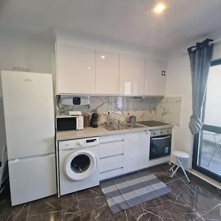 Apartment In Rua Da Oura,