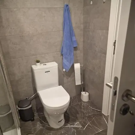 In Rua Da Oura, Apartment